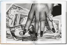 helmut newton-sarah mower-9783836594004